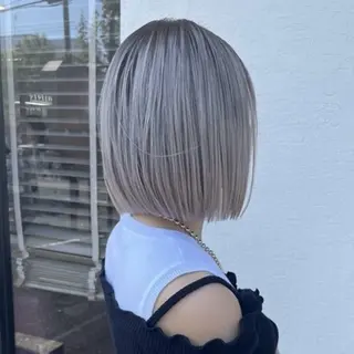 ミディアム ハイトーン/ボブ/ ハイライト🌱ᩚ涼介のヘアスタイル