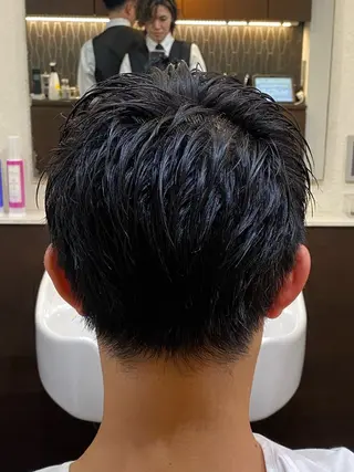 ショート メンズ 松岡 輝のヘアスタイル