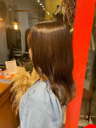 カラー shiomi H辻田 杏梨のヘアスタイル