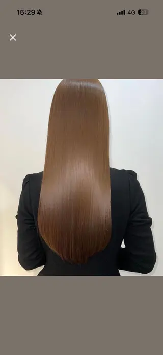 ロング ⭕鏡のような劇艶× 自然なストレート⭕️のヘアスタイル