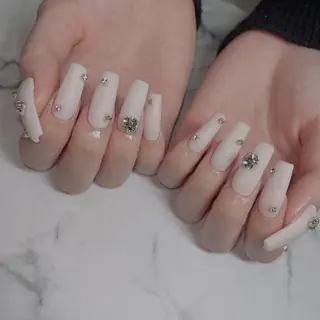 ネイル NEO Beauty Salon所属・𝐍𝐄𝐎 𝐉𝐔𝐑𝐈のネイルデザイン