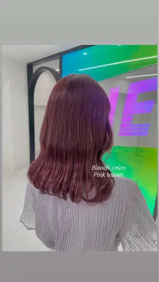 ミディアム カラー 🤍💕ブリーチカラ ーAyaka💕🤍のヘアスタイル