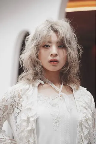 ミディアム カラー デザイン/レイヤー/ yuan⟡.·のヘアスタイル