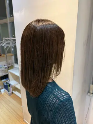 ミディアム カラー Ley所属・松浦 麻衣のヘアスタイル