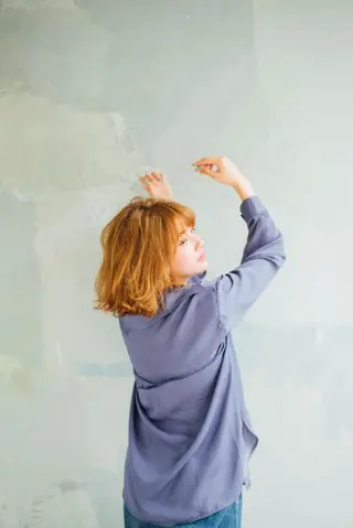 ミディアム カラー ネイル 林 里美のヘアスタイル