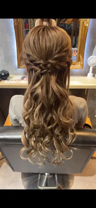 ヘアアレンジ Alion AIRIのヘアスタイル