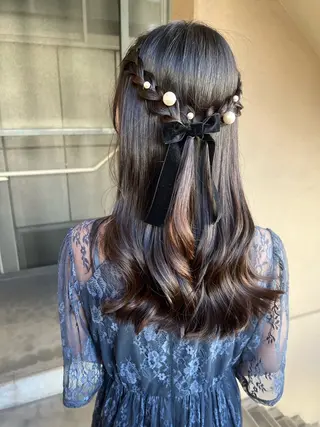 セミロング ヘアアレンジ カラーパティシエ facce🌼ikoのヘアスタイル