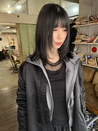 ミディアム ハイトーン/顔まわり レイヤー/YUKAのヘアスタイル