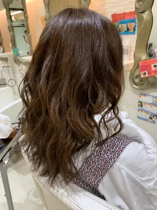 セミロング カラー 松吉 純平のヘアスタイル