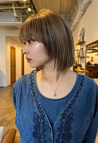 ショート カラー china/ボブ/ ブリーチカラーのヘアスタイル