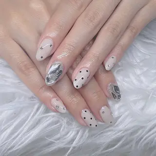 ネイル Momo🍑 【パラジェル取扱店】のネイルデザイン