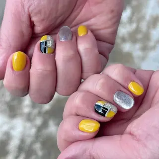 ネイル シモダ カスミ 🦀 @ksm_smdのネイルデザイン