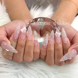 ネイル NAILSALON LUNON 獨協大学前駅店所属・LUNON 獨協大学前駅店のネイルデザイン