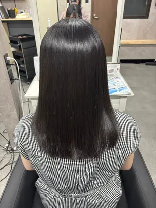 セミロング ulu by dot.所属・かがみはやと 髪質改善/縮毛矯正のヘアスタイル
