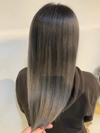 ロング カラー 渋谷ブリーチカラー 韓国ヘアyuikoのヘアスタイル