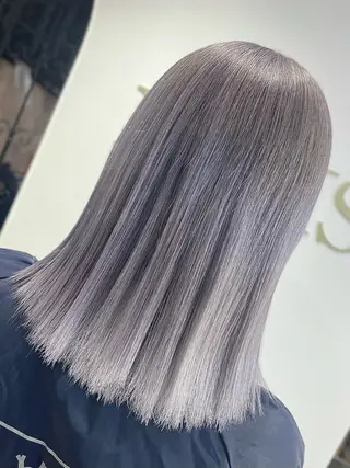 ミディアム 倉林隆一🐈 ダブルカラー/艶髪のヘアスタイル