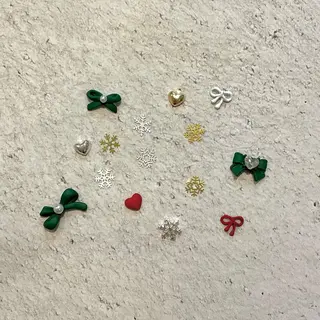 ネイル LUNI（シェアサロンHeartSpace内）所属・LUNI 久屋大通 ˚✧₊⁎/ yuriのネイルデザイン