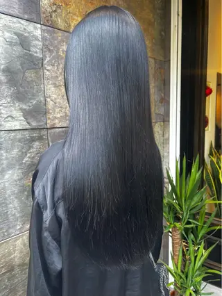 ロング カラー conne&riri所属・MA YUのヘアスタイル