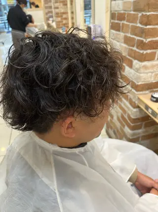 パーマ メンズ 荒井 海音のヘアスタイル