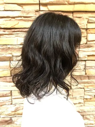 ミディアム パーマ 本多 美羽のヘアスタイル