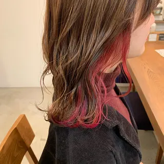 セミロング カラー 吉原 由菜のヘアスタイル