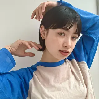 ショート あやめ【顔まわり/レ イヤー/柔らかカラ】のヘアスタイル