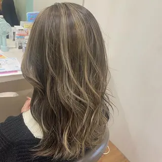 セミロング カラー 透明感カラー/韓国 ヘア🩶yuri🩵のヘアスタイル