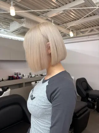 ショート カラー MIL所属・心斎橋/ハイトーン /カラー ミサキのヘアスタイル