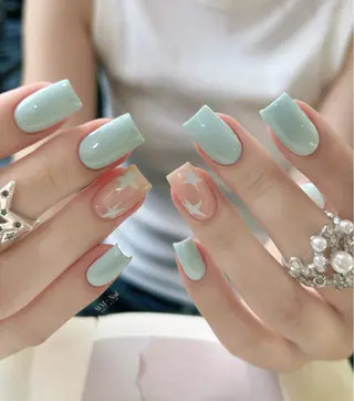 ネイル パラジェル登録店　Nailsalon Amour  上野湯島店所属・🩵ネイルスト 🩵かなのネイルデザイン