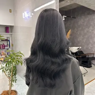 ロング カラー 💎艶々ハイトーン MOE💍🤍のヘアスタイル