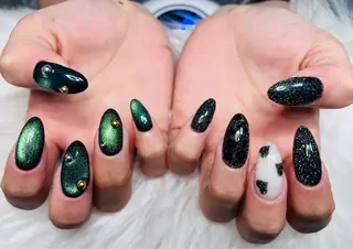 ネイル ダン ゴーゴックビックのネイルデザイン