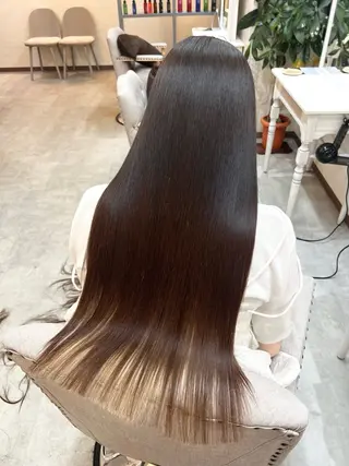 she2大宮 なぎのヘアスタイル