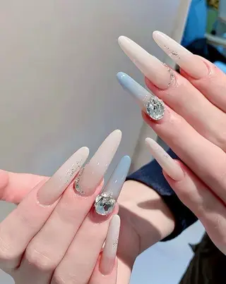 ネイル T. Leeのネイルデザイン