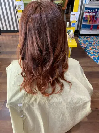 ロング カラー 工藤 彩花のヘアスタイル