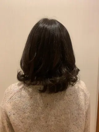 ミディアム 安藤 まどかのヘアスタイル