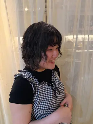 パーマ replay所属・藤原 百花のヘアスタイル