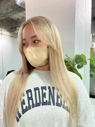 ロング カラー ハイトーン&髪質改善 &韓国エクステ🤎のヘアスタイル