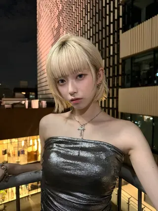 ミディアム カラー 東 隆斗のヘアスタイル