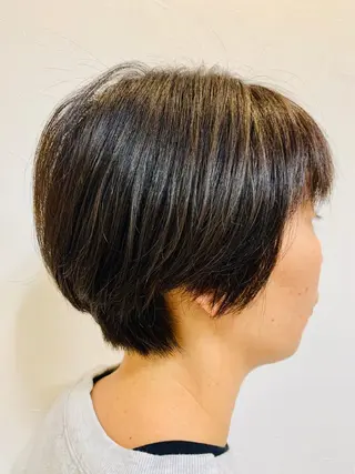 カラー 小林 由里香のヘアスタイル