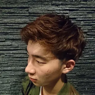 ミディアム Brotokyo BARBERSHOP 銀座店所属・BroTokyo マルのヘアスタイル