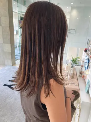 セミロング カラー 田中 あかねのヘアスタイル