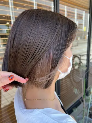 ショート カラー Oasisgarden所属・レイヤー/ブリーチ MOMOのヘアスタイル