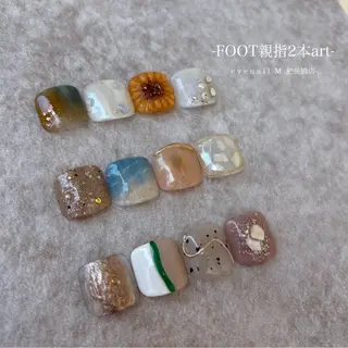 ネイル SHIORI 🤍のネイルデザイン
