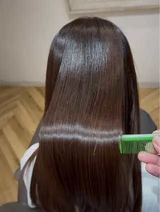 セミロング 髪年齢マイナス10歳 専門美容師のヘアスタイル