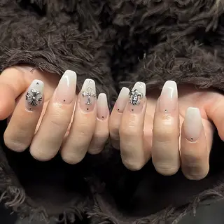 ネイル ジュエル.《ネイル》 モデル募集中のネイルデザイン