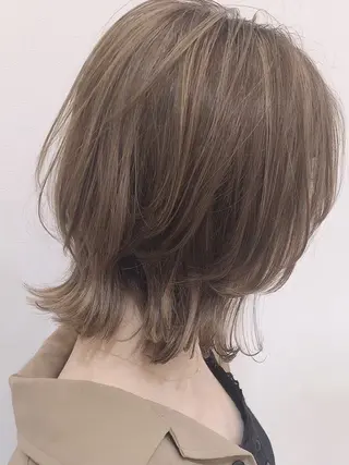 ミディアム 池田 恵子のヘアスタイル