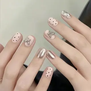 ネイル 鈴木 彩星のネイルデザイン