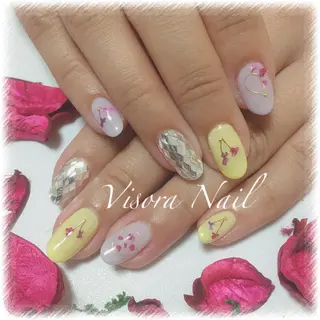 ネイル 美SORA ～ｳﾞｨｿﾗ～のネイルデザイン