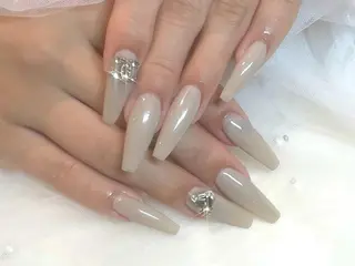 ネイル ♡SNSで大バズり♡ コリアン羽エクステ◎のヘアスタイル