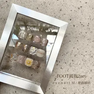 ネイル SHIORI 🤍のネイルデザイン